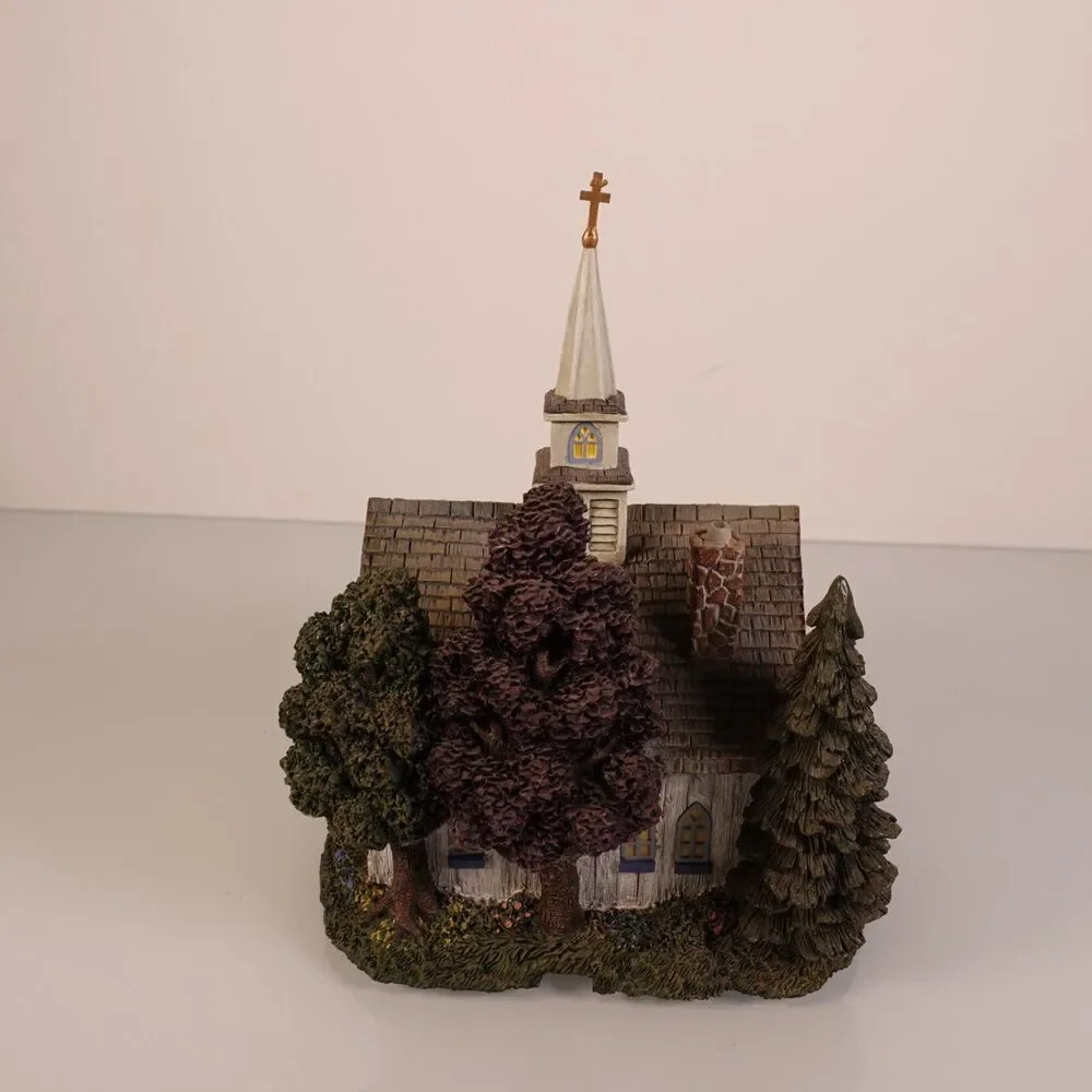 Hawthorne Village Seaside Thomas Kinkade Seaside Chapel Lighted with COA 79736